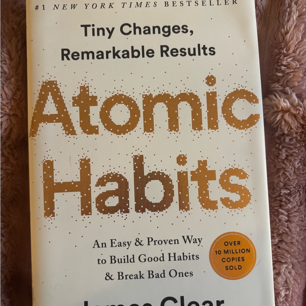 Atomic Habits by James Clear - White and Gold Hardcover